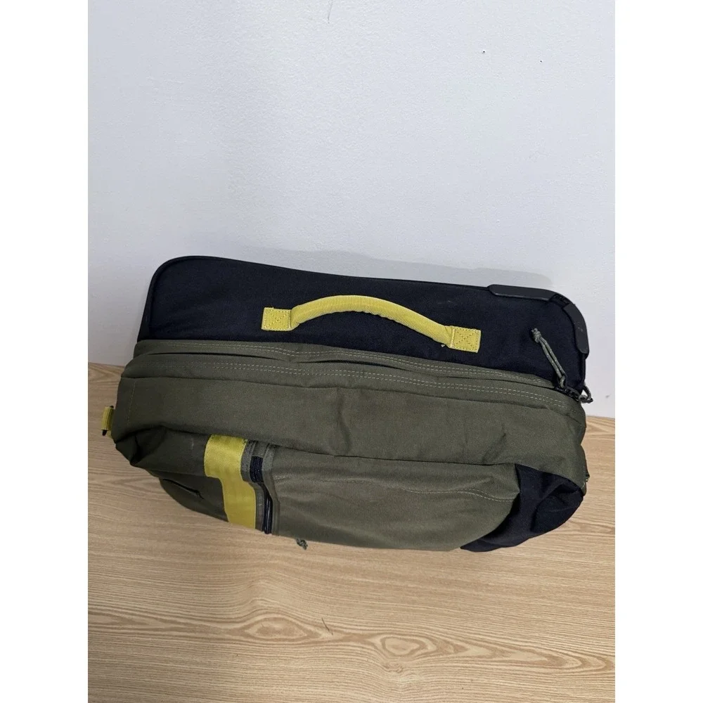 Burton Carry On Upright Rolling Luggage 22